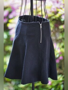Gap Black High-Waisted A-Line Mini Skirt - Size Small
